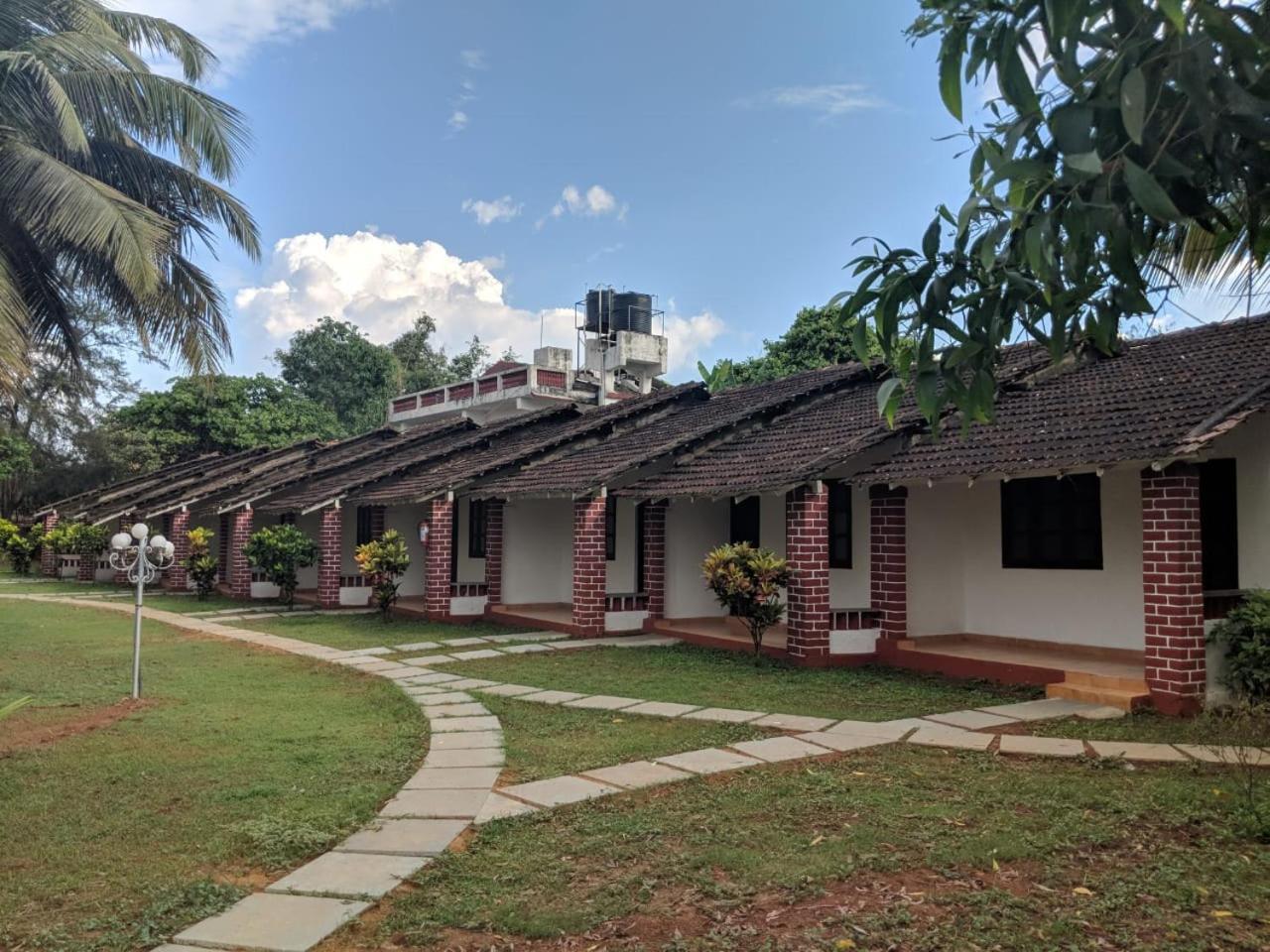 Lamour Beach Resort Benaulim Eksteriør billede