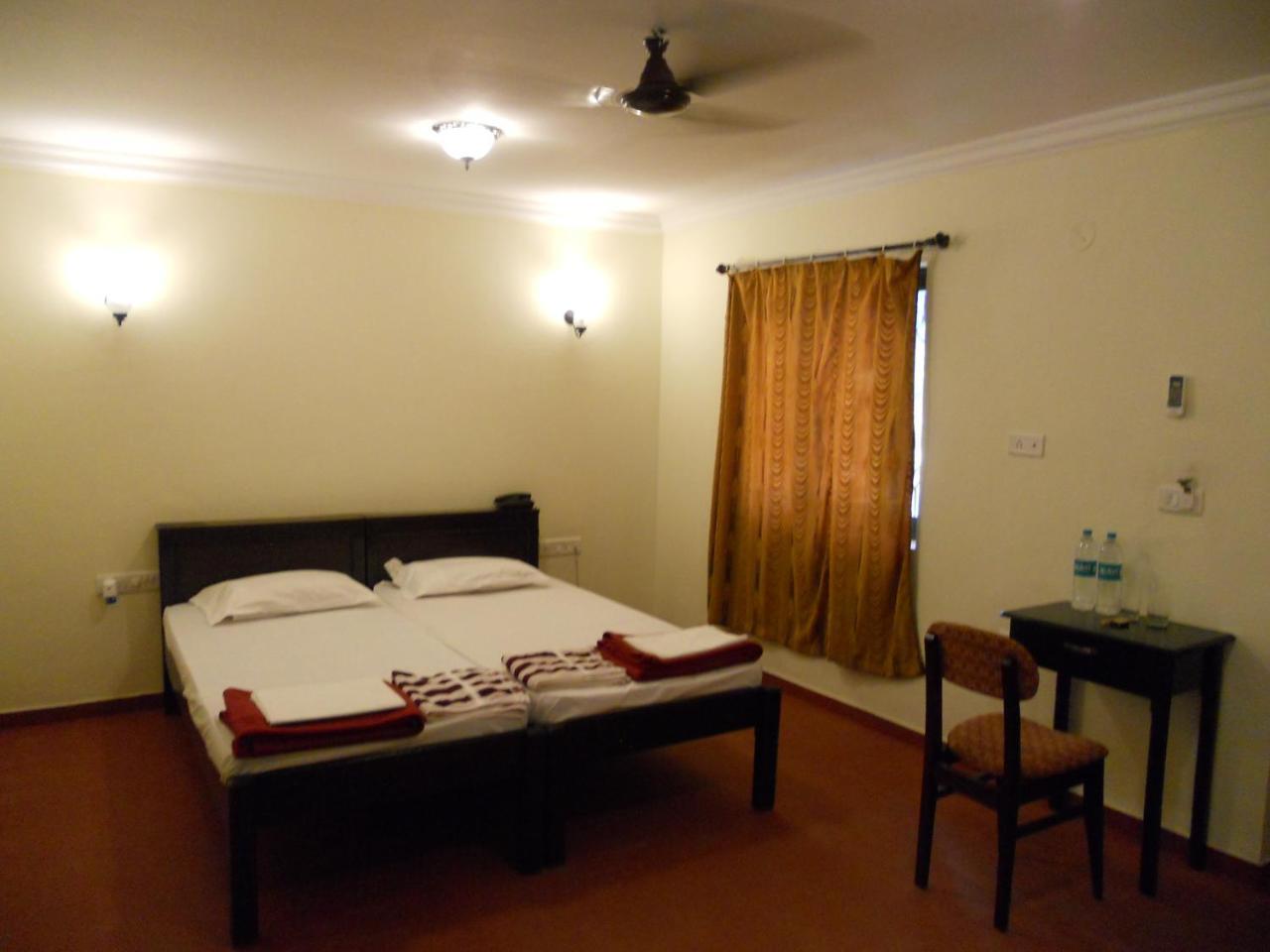 Lamour Beach Resort Benaulim Eksteriør billede