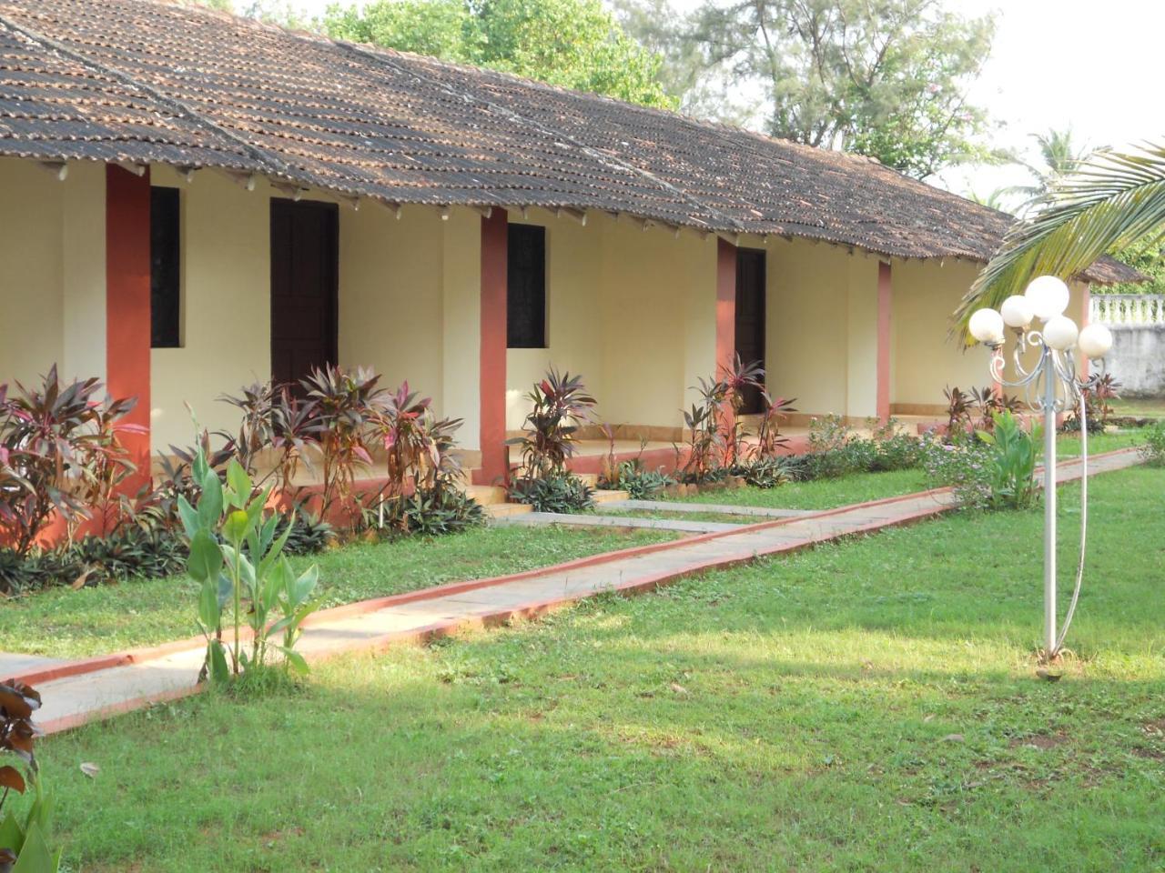 Lamour Beach Resort Benaulim Eksteriør billede